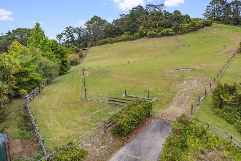 Photo of property in 69 Collings Drive, Lucas Heights, Auckland, 0793