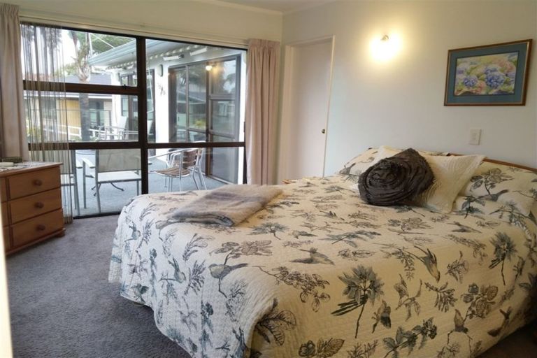 Photo of property in 82 Torkar Road, Clarks Beach, 2122