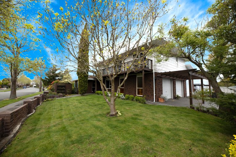 Photo of property in 28 Westmont Street, Ilam, Christchurch, 8041
