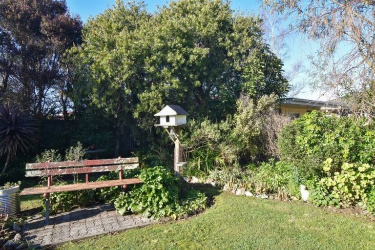 Photo of property in 1/1 De Lacey Lane, Carterton, 5713