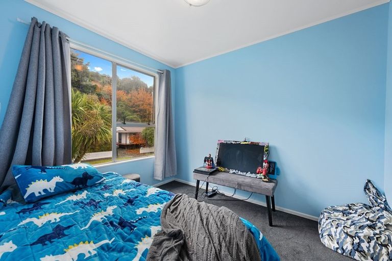 Photo of property in 21 Amber Grove, Birchville, Upper Hutt, 5018