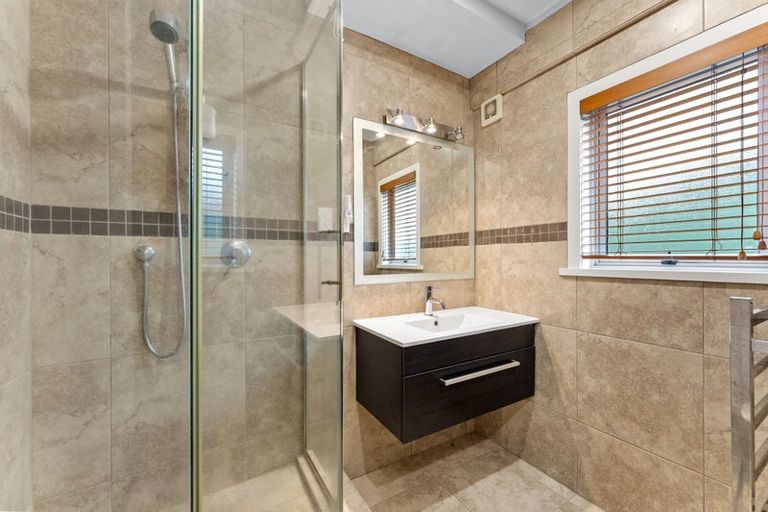 Photo of property in 11 Katui Street, Castor Bay, Auckland, 0620