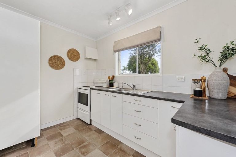 Photo of property in 3 Durham Street, Nawton, Hamilton, 3200