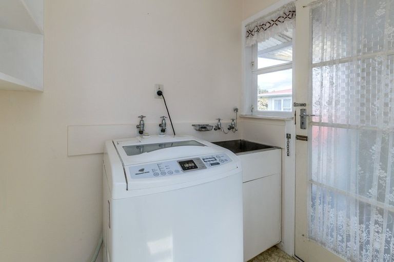 Photo of property in 7 Carlisle Street, Levin, 5510