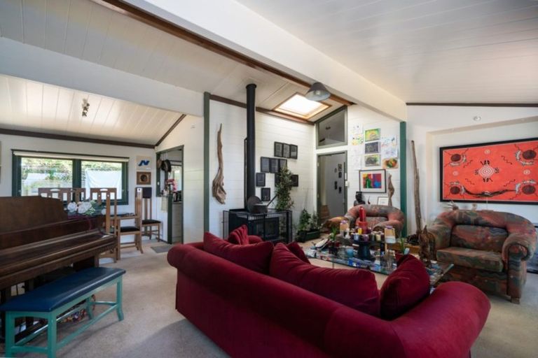 Photo of property in 759 Acacia Bay Road, Acacia Bay, Taupo, 3330