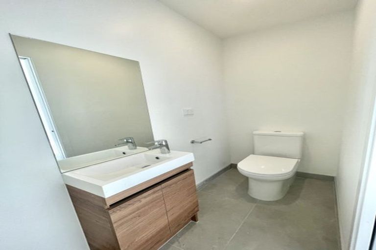 Photo of property in 15/39 Pakuranga Road, Pakuranga, Auckland, 2010