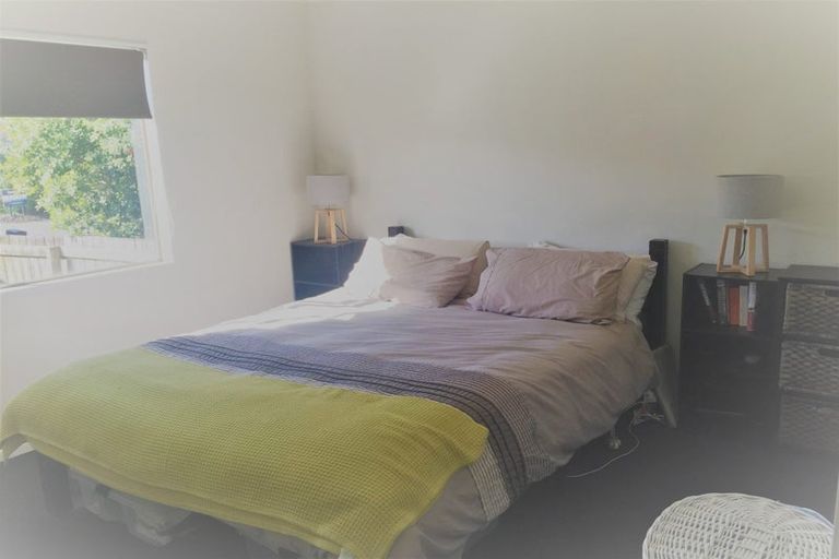 Photo of property in 1/55c Springs Road, Parakai, 0830