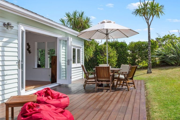 Photo of property in 6 Watea Road, Torbay, Auckland, 0630