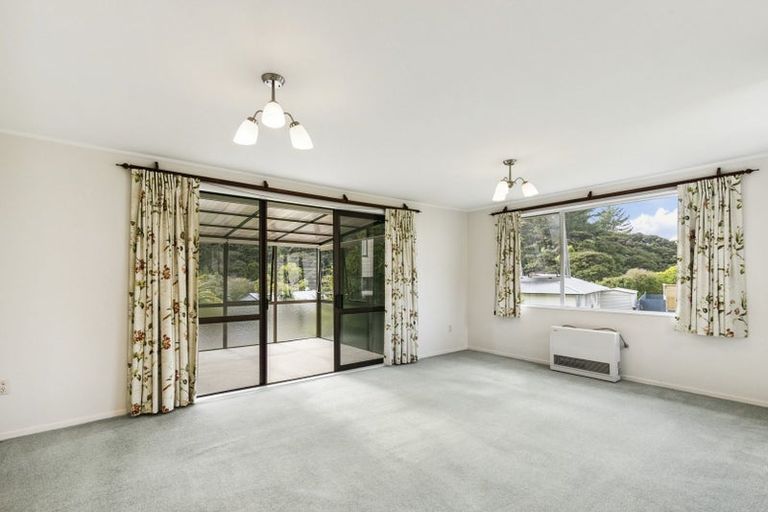 Photo of property in 13 Carvel Lane, Whitby, Porirua, 5024
