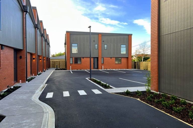 Photo of property in 2/206 Geraldine Street, Edgeware, Christchurch, 8013