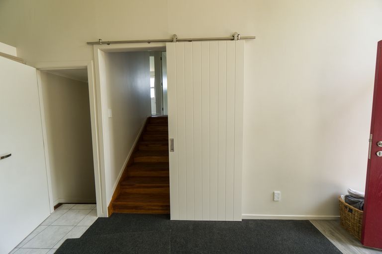 Photo of property in 287 Shakespeare Street, Leamington, Cambridge, 3432