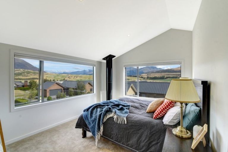 Photo of property in 6 Polperro Court, Jacks Point, Queenstown, 9371
