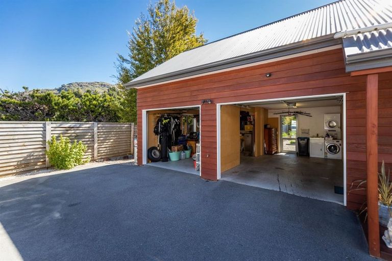 Photo of property in 18 Redfern Terrace, Arthurs Point, Queenstown, 9371