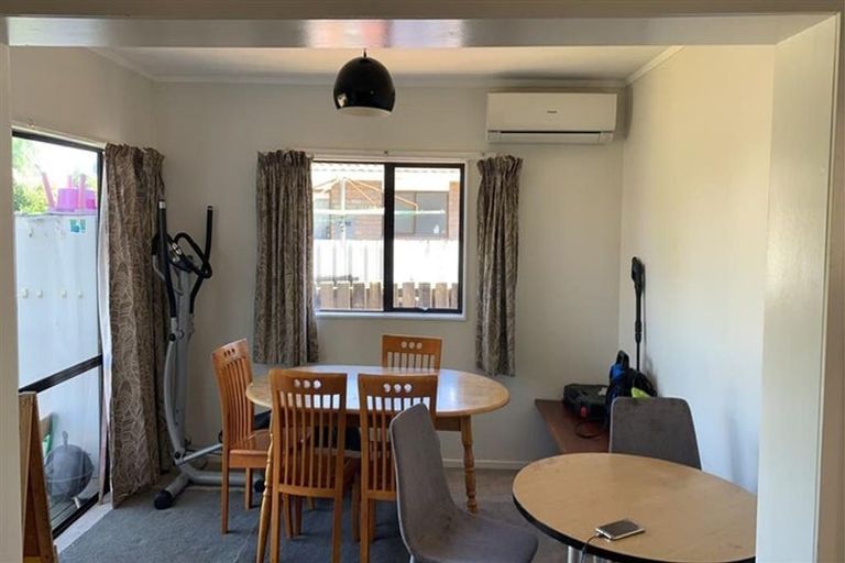 Photo of property in 2/569 Maunganui Road, Mount Maunganui, 3116