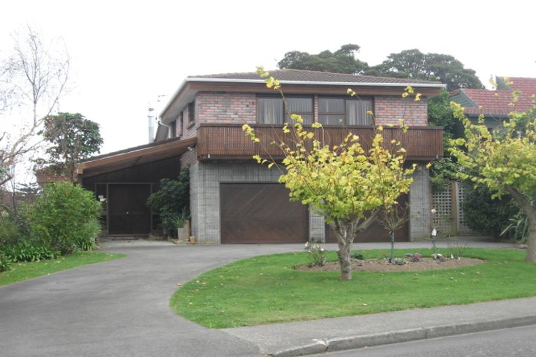 Photo of property in 3 Anaru Street, Raumati Beach, Paraparaumu, 5032