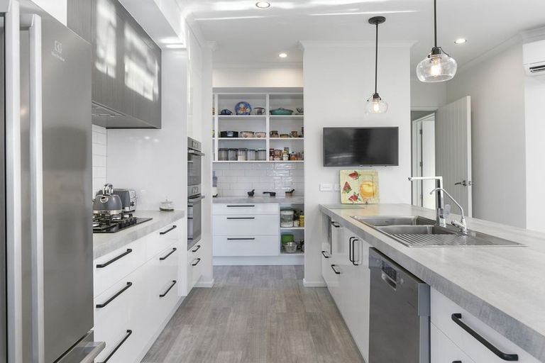 Photo of property in 2 Montecillo Lane, Mornington, Dunedin, 9011