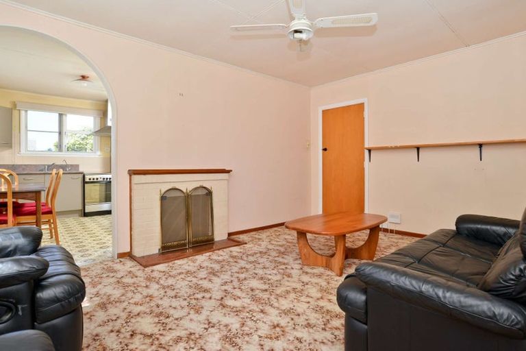 Photo of property in 92 Holland Road, Fairfield, Hamilton, 3214