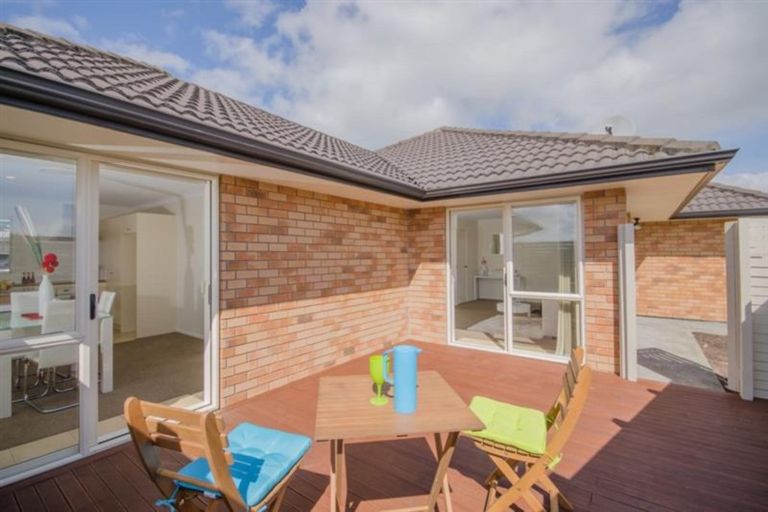 Photo of property in 4 Innisowen Place, Flat Bush, Auckland, 2019