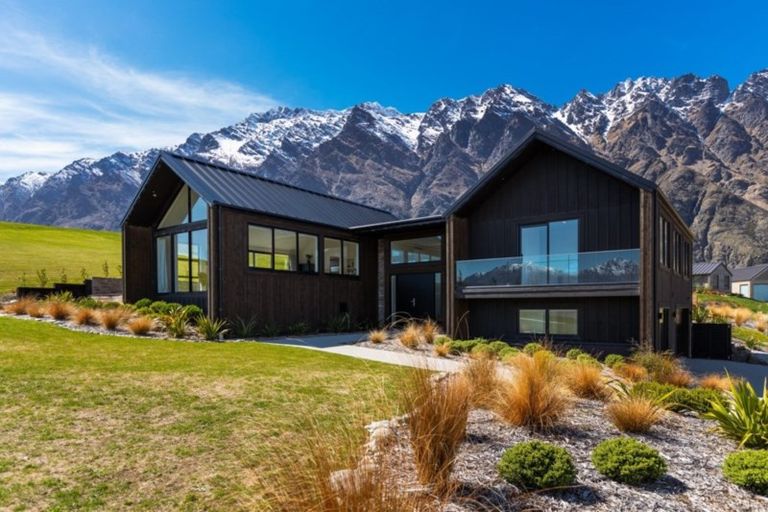 Photo of property in 35 Jacks Point Rise, Jacks Point, Queenstown, 9371