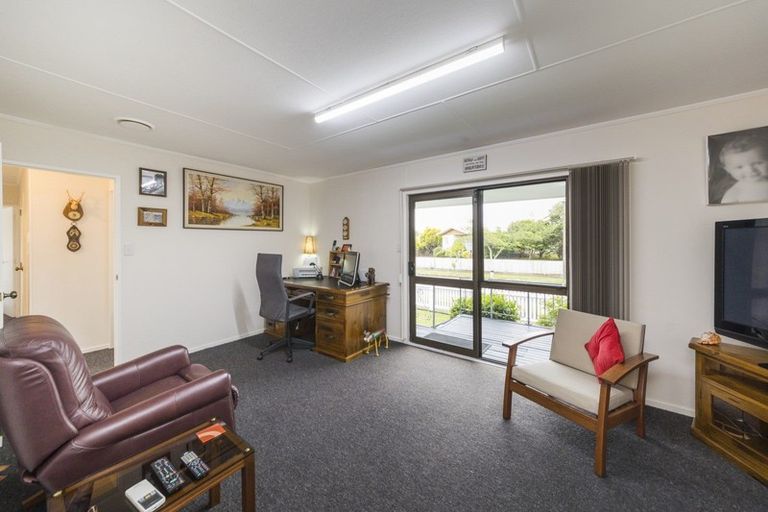 Photo of property in 15 Caroline Drive, Feilding, 4702