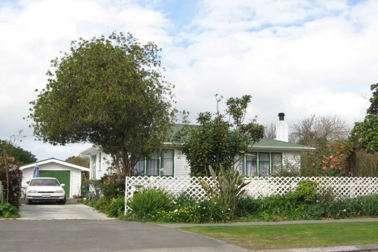 Photo of property in 28 Haumoana Road, Haumoana, 4102