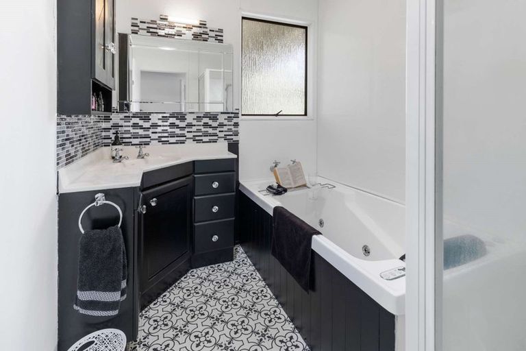 Photo of property in 26 Burtts Road, Durie Hill, Whanganui, 4500