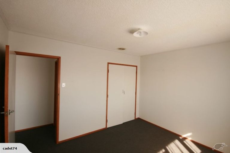 Photo of property in 64a Clayburn Road, Glen Eden, Auckland, 0602