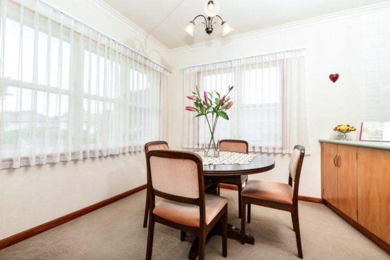 Photo of property in 35 Haultain Street, Fairfield, Hamilton, 3214