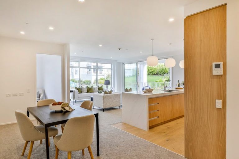 Photo of property in 125 Hibiscus Drive, Orewa, 0931