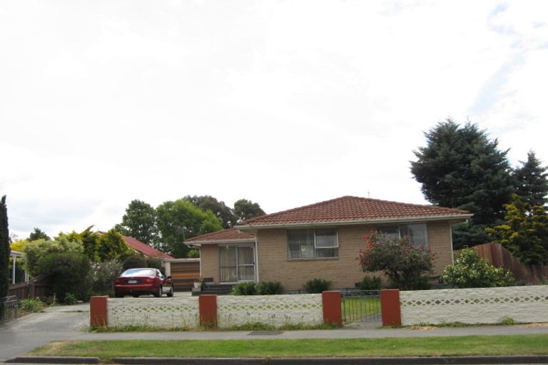 Photo of property in 8 Bolero Place, Parklands, Christchurch, 8083