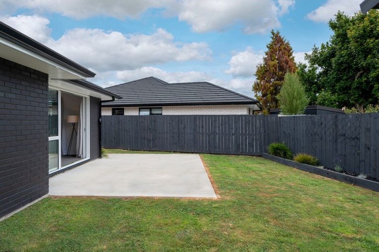 Photo of property in 6 Elizabeth Street, Cambridge, 3434