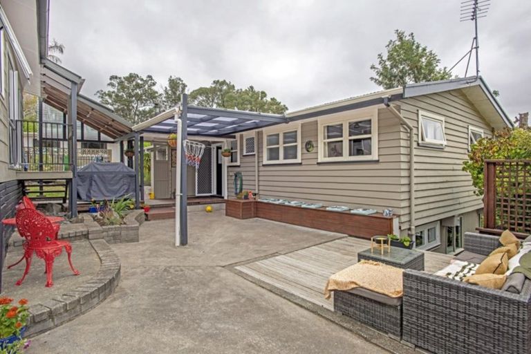 Photo of property in 35 Seddon Crescent, Whataupoko, Gisborne, 4010