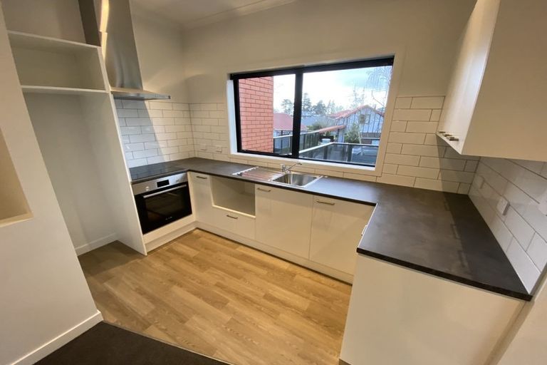 Photo of property in 1/169 Knighton Road, Hillcrest, Hamilton, 3216