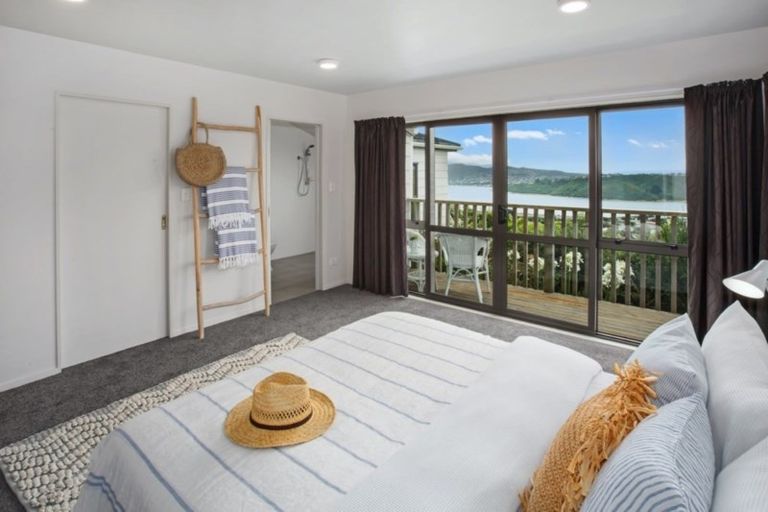 Photo of property in 14 Solway Place, Papakowhai, Porirua, 5024