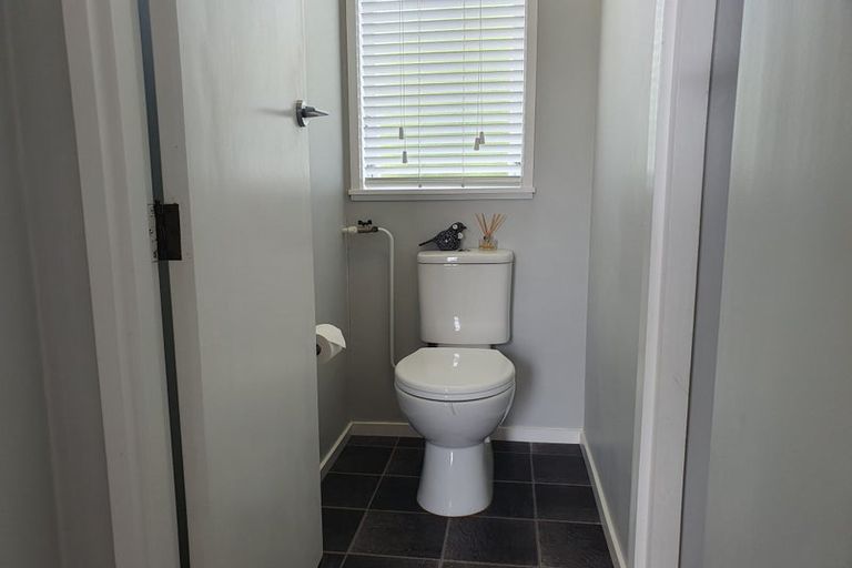 Photo of property in 2 Drury Street, Cloverlea, Palmerston North, 4412