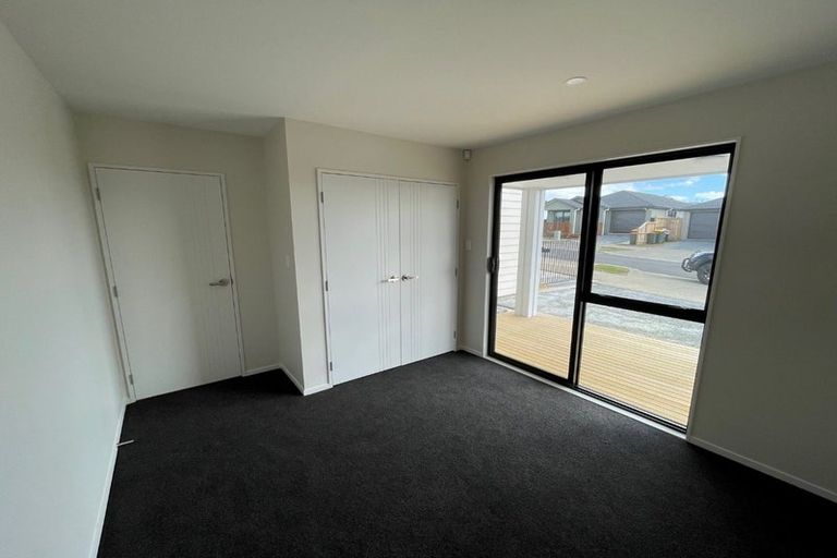 Photo of property in 6a Cronshaw Road, Karaka, Papakura, 2113