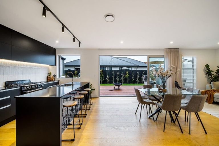 Photo of property in 2 Guyon Street, Marshland, Christchurch, 8083