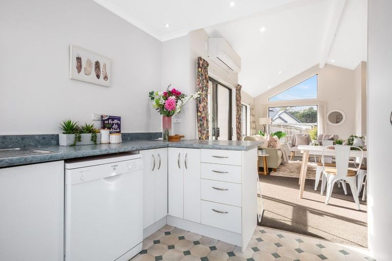 Photo of property in 39a Apple Terrace, Ranui, Porirua, 5024