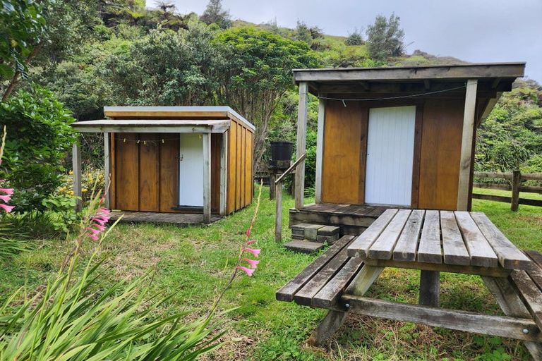 Photo of property in 4020 Mokau Road, Tongaporutu, Urenui, 4376