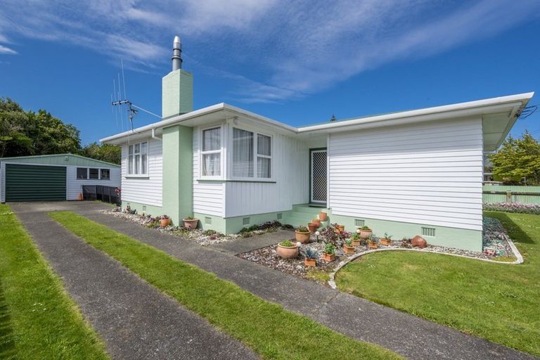 Photo of property in 3 Engles Road, Shannon, 4821