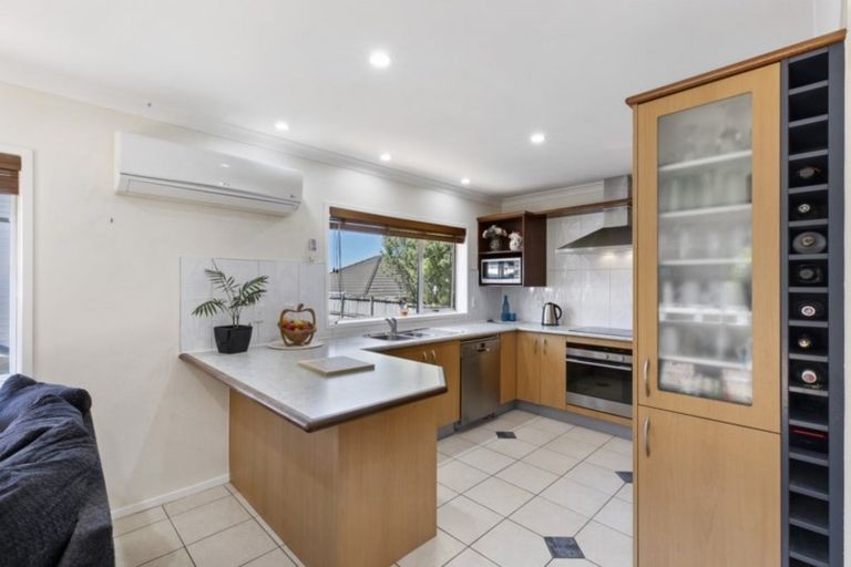 Photo of property in 23b Elliot Street, Howick, Auckland, 2014