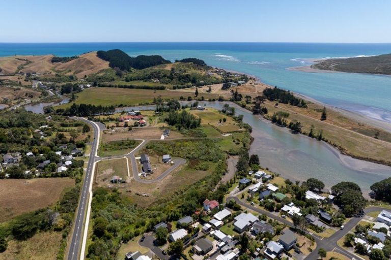 Photo of property in 33a Uenuku Avenue, Raglan, 3225