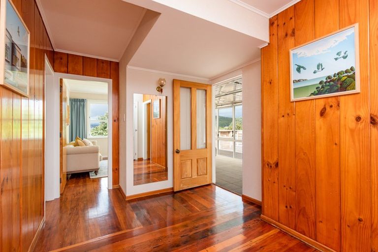 Photo of property in 21 Acheron Road, Paremata, Porirua, 5026