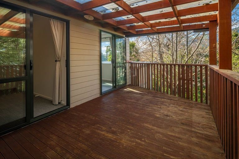 Photo of property in 5a Cornwall Street, Picton, 7220