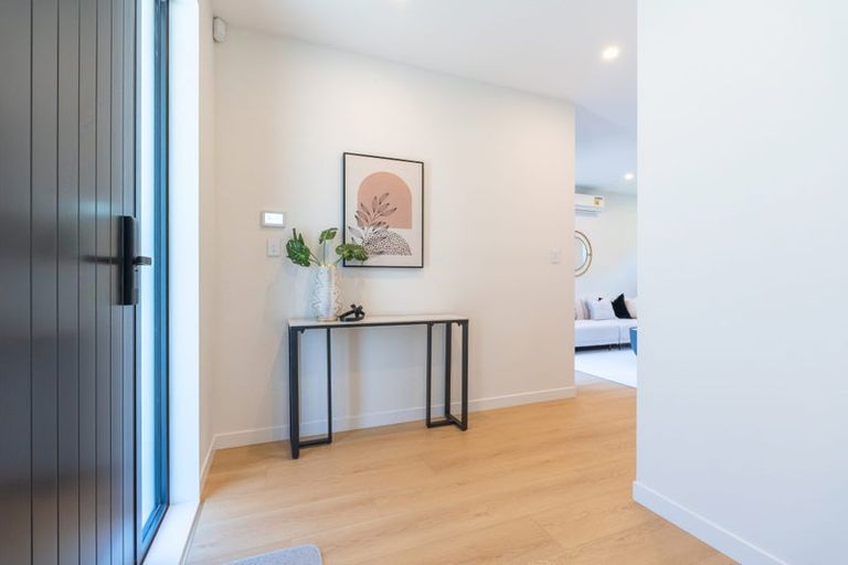 Photo of property in 12d Gordon Avenue, Milford, Auckland, 0620