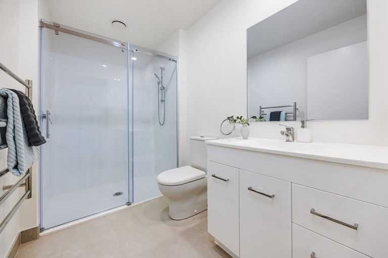 Photo of property in 16 Salvia Lane, Totara Park, Auckland, 2019