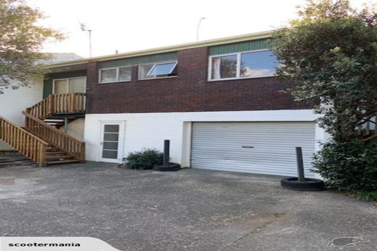 Photo of property in 6/495 Glenfield Road, Glenfield, Auckland, 0629