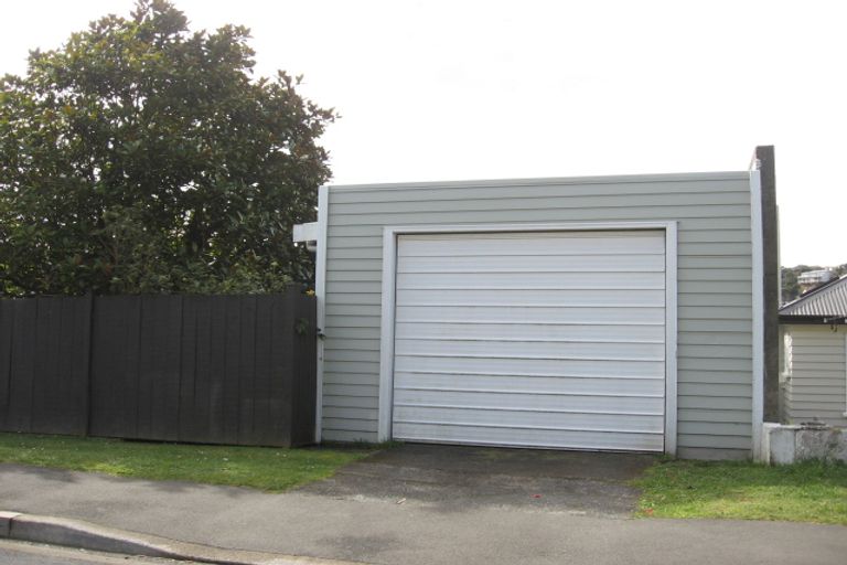Photo of property in 1 Hathaway Avenue, Karori, Wellington, 6012