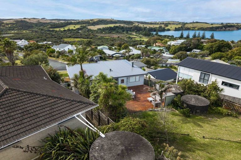 Photo of property in 9 Everard Avenue, Army Bay, Whangaparaoa, 0930