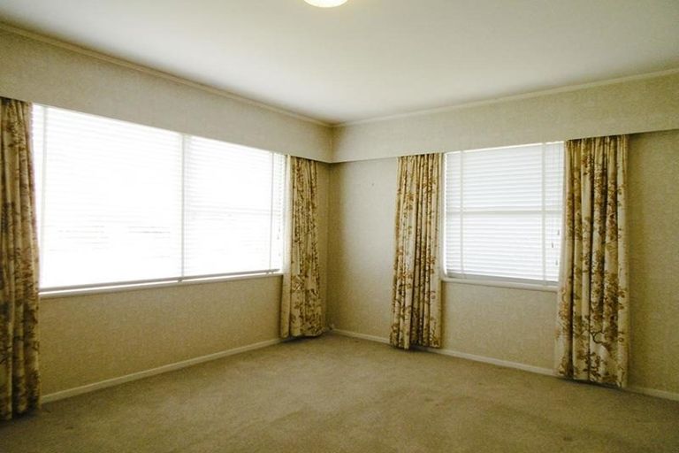 Photo of property in 13 Mccall Place, Opaheke, Papakura, 2113